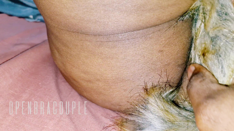 Openbra: भारतीय देसी के लिए चूत में गांड प्लग