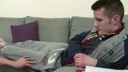 UK Sinners: Tatuada Pixie Little fode com Sam Bourne depois do treinamento