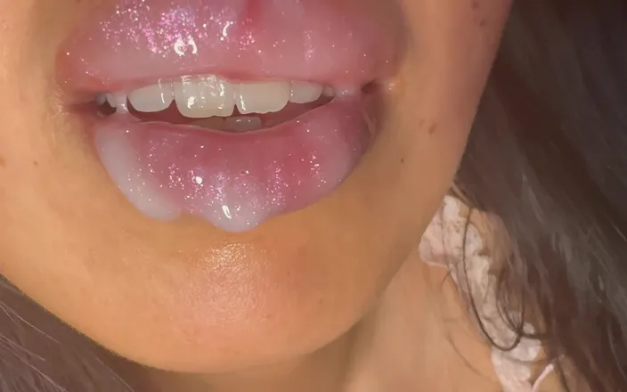 Asmr_mouth: A Loooot of Lipgloss When I Kiss