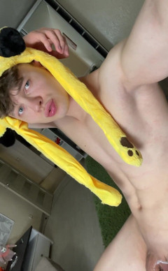 rushlightDante: Pikachu je zpět