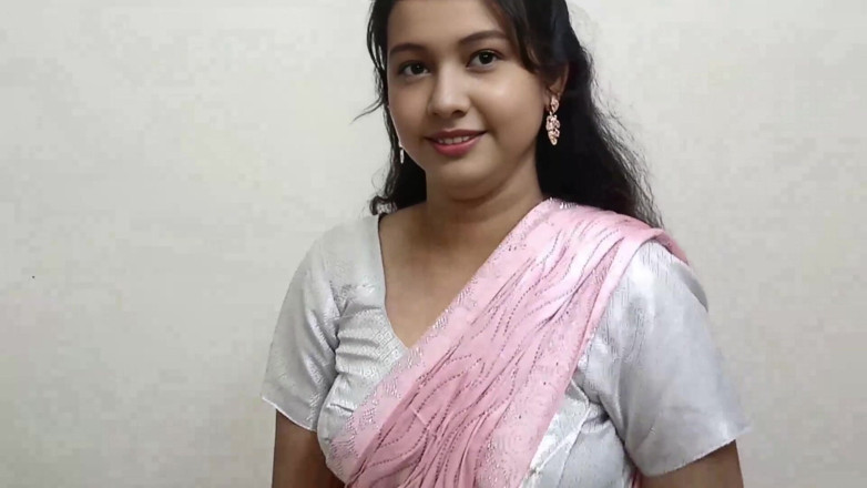 Apple Porn: Hos Udara Panas Desi Dikongkek Penumpang Dalam Saree