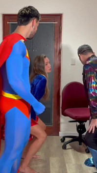 Capitolo 1 Superman supergirl vs brainiac