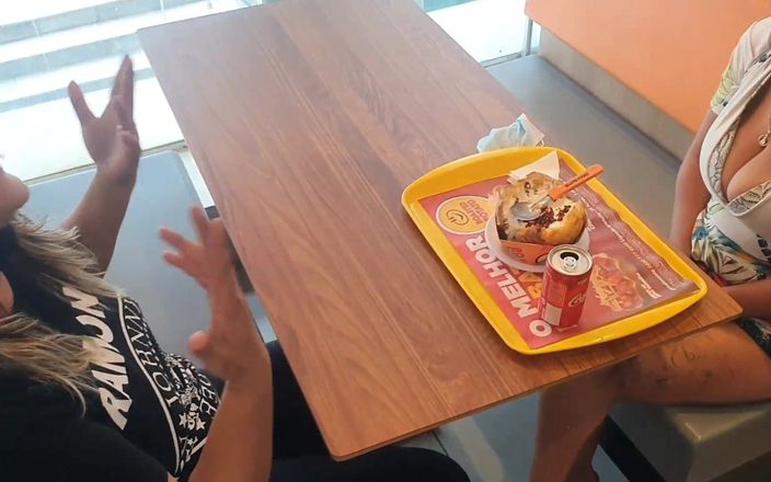 Paty Bumbum: Làm tình với cô gái này để đổi lấy một chiếc burger...