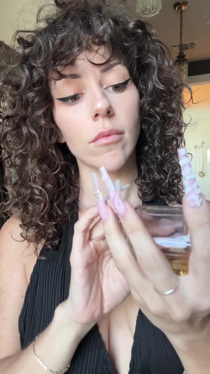 SavvyStar: Asmr 香水瓶