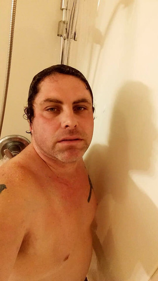 JG Risk: Nahaufnahme duschshow