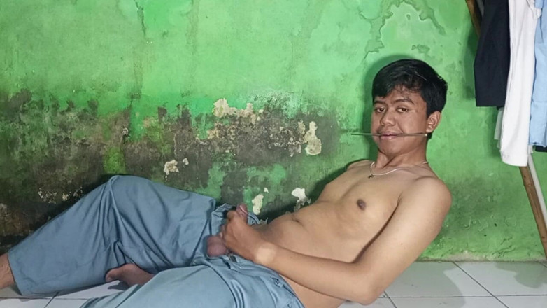 Noah Frederick: กลับไปที่โรงเรียน – เสียงเหมือนฝัน