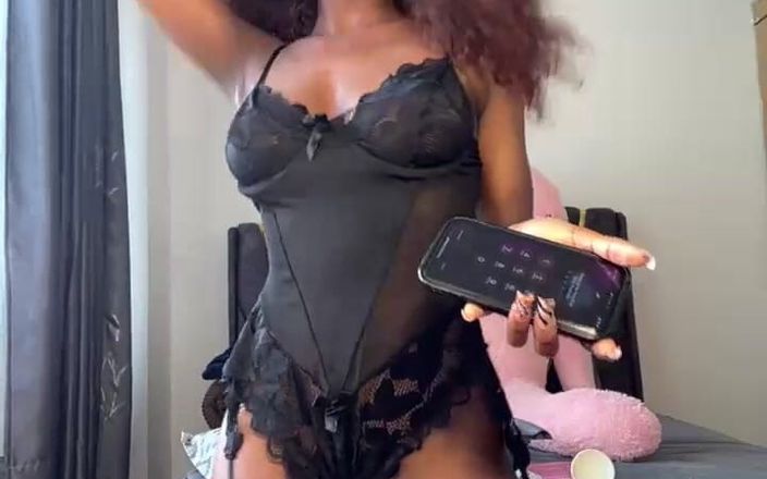 Swissarrow3: Dildo sakso ve domaltarak sert sikiş