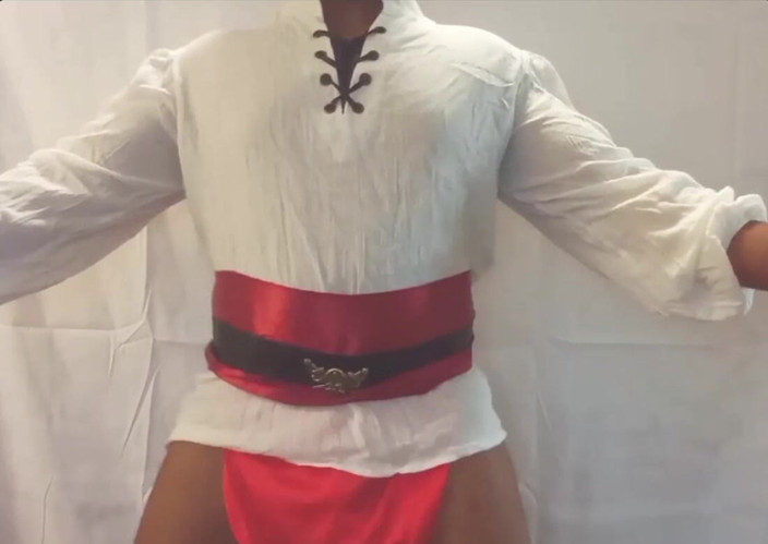 Eddie Venezuela: Piraten-cosplayer wichst!