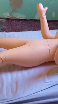 Sexdoll Mandy Defloration Masturbacja z dwoma orgazmami