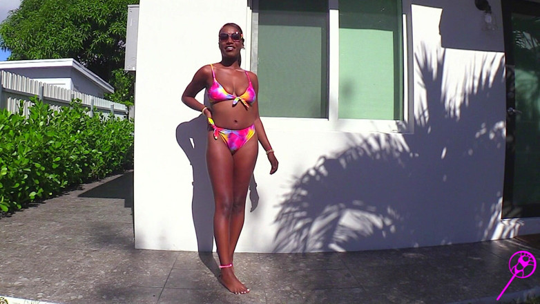 BIKINI-POPS: Brown Sugar