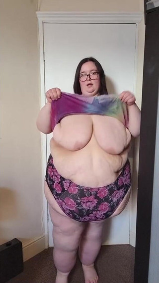 SSBBWLadyBrads: Naked goddess