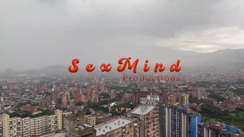 MIKEZANDER01: Entrenando a mi madrastra y a su mejor amiga se...