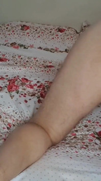 Exteme oyuncak anal sokma. 50 cm uzunluğunda dildo götünde! Hızlı elle muamele ve taşak sıkma