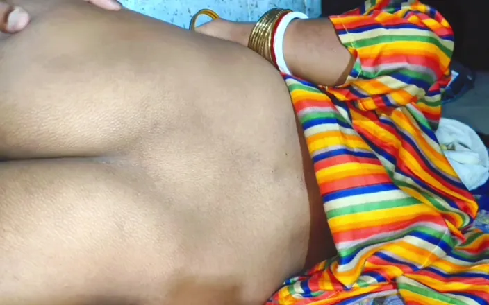 Sumang studio: Indian Hot Wife Sex with Boyfriend in the Morning.landlord Secretly...