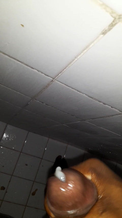 Black guy: Honění S4 ep1