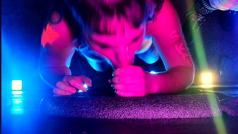 Cliff Media: Vidéo Complète - Gloryhole Glow Party - Cliff Media Productions