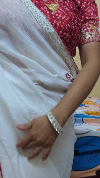 Bhabhi ko new saree pahn akar choda