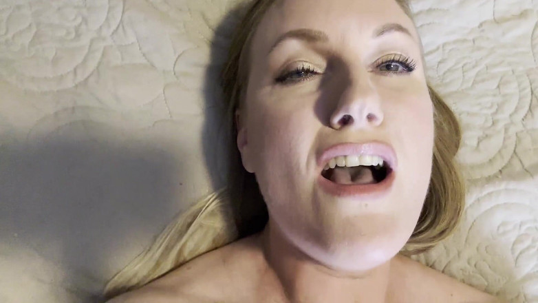 Sarah Passions: Je overtuigt eindelijk sletterige stiefmoeder om te neuken