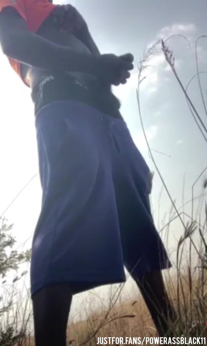 WildFreakBottom: Masturbating Alone Intensely in the Bush