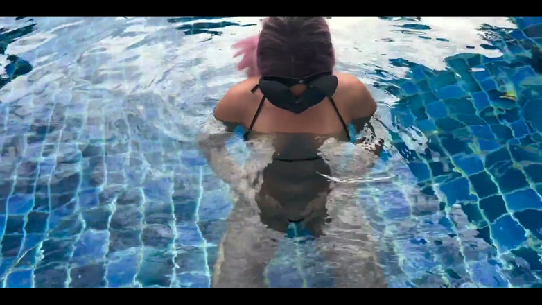 MrsVictoria: Poolside Tease