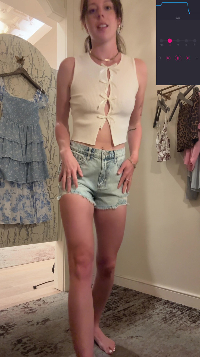 Nadia Foxx: Tvrdě stříkám v šatně !!