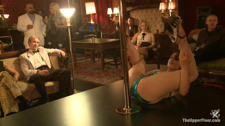 The Upper Floor by Kink: Párty s horními póly
