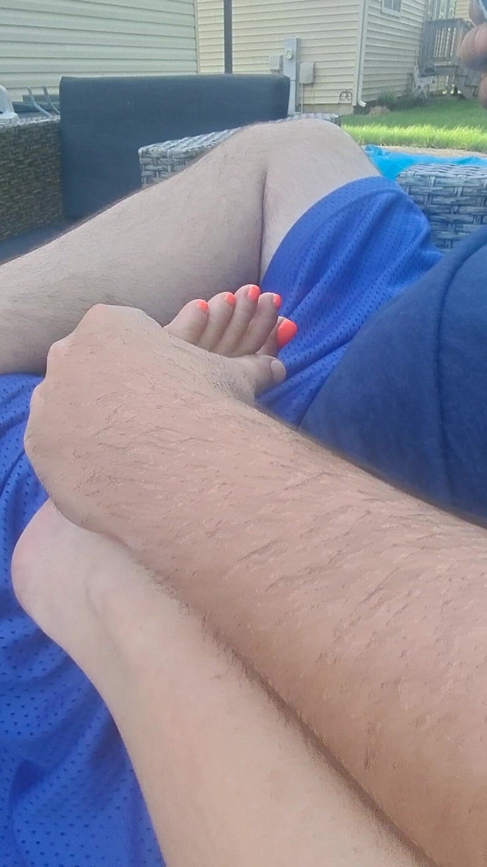 Naughty alchemy: Mát-xa chân