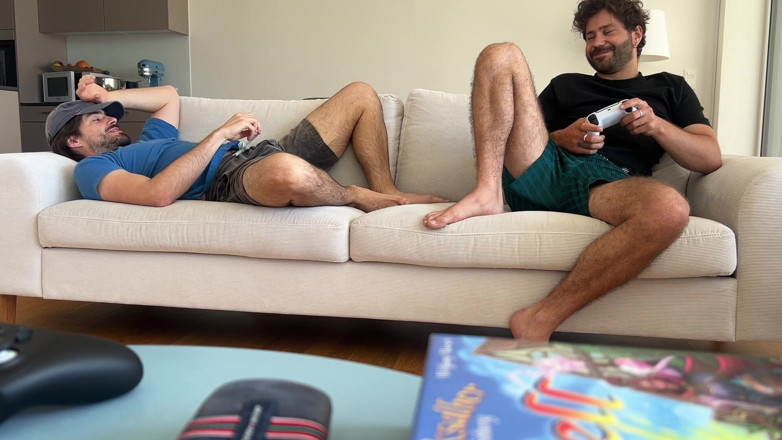 ElioBotticelli: Straight Buddie Helps Jerking off
