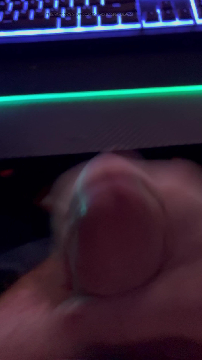 Respawn Daddy: Quick Cum Time While Jerking off