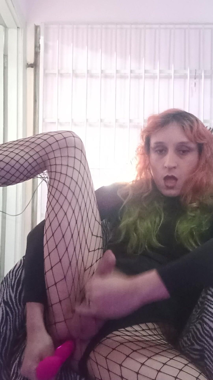 Nyxie Branco: Oyuncak ve Sissyhypno