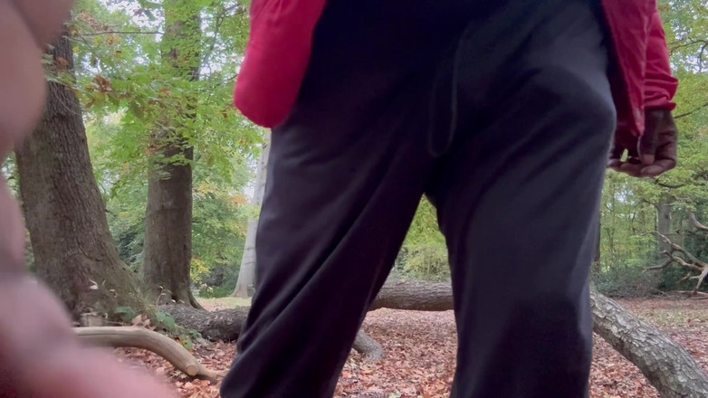 MrMagicDevil: Cuma goyang-goyang, goyang, dan ngusap memeknya di hutan