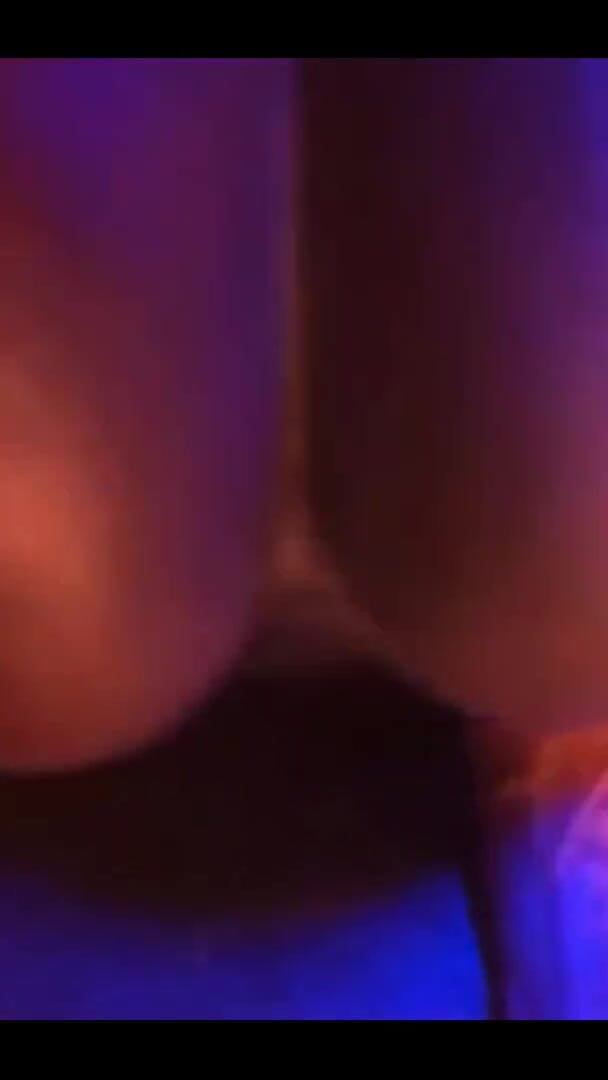 Phat Wobbly Booty Cheeks (Dipso deep) Phat Wobbly Booty Cheeks (Dipso deep)