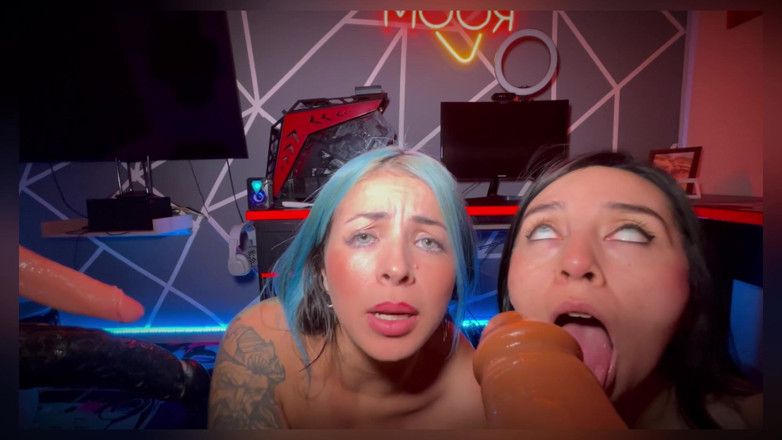 Sweetkimmi: POV-orgie Mit BBC-dildos Und Zwei Sehr Notgeilen Lesben - Sweetkimmi