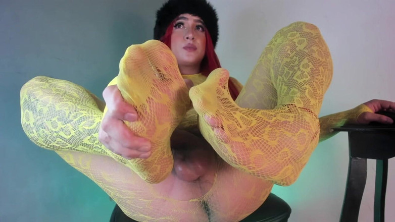 Aline Costa: Maîtresse Aline Costa, Humiliation Et Facesitting Avec Un Cul À Bulle