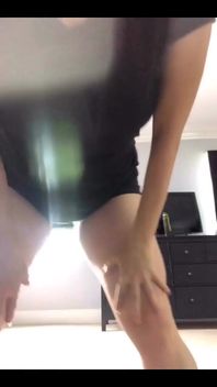 Mis piernas están ardiendo con las sentadillas de hoy y hacen ejercicio pero simplemente amo mi culo en estos pantalones cortos comerciales, ¿no?