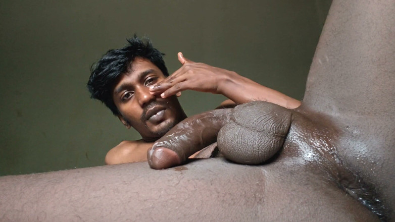 Charmer1999: Fingering lubangku, mainin peler, kencing, ngocok kontol dan muncrat