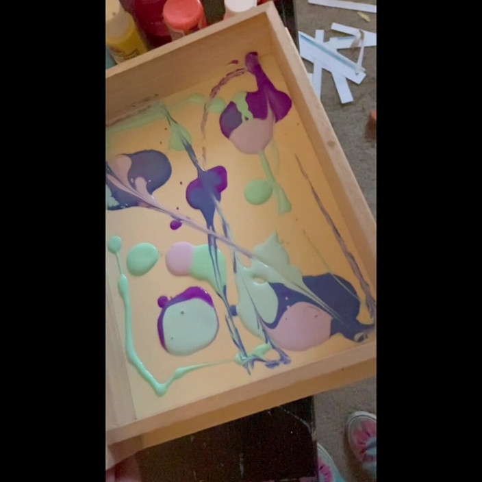 Suzy Wylde: Suzy wylde是一个艺术家