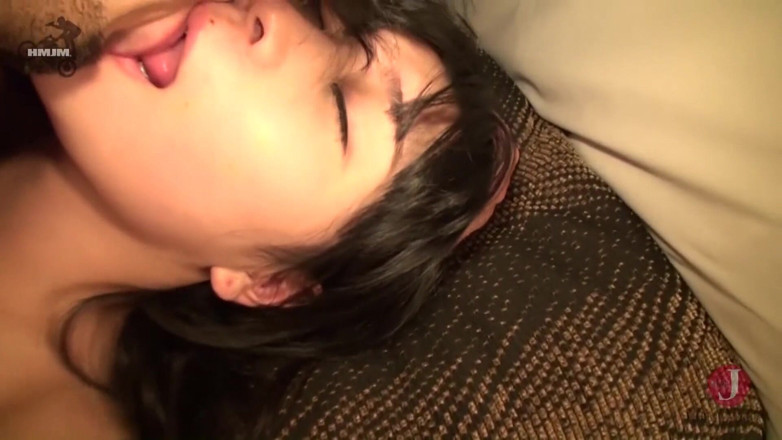 HMJM Japan: Gadis Asia dengan tubuh aduhai ini merobek stokingnya sebelum dientot...