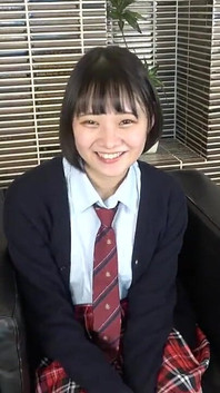 Beleza japonesa com peitos grandes. Faz boquete e gozada raspada na gozada interna Sem censura