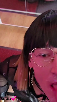 Vanessabitchx La Vidangeuse de superbe a Sperme Cumslut Bonne éjaculation faciale. Parischiennetrv. Prod 91