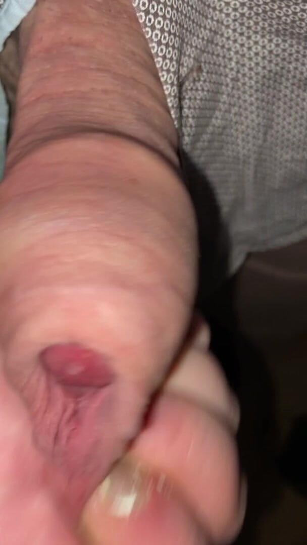 Foreskinguy: Bắn tinh chưa cắt trong bao quy đầu của chính anh ấy