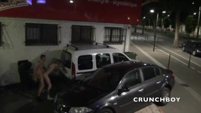 Crunch Boy: Incrível exhib na rua com Jordan Fox e garoto hetero