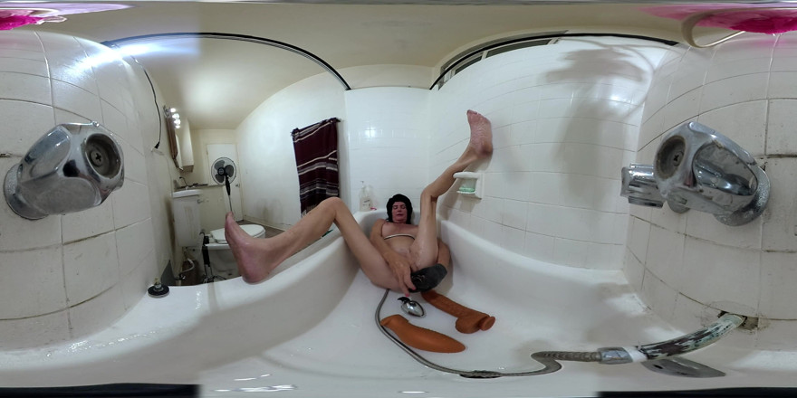 Lizzy Yum VR: Lizzy Yum VR September 2025 Bathing Dilating Masturbating #37