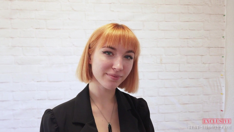 Test-Shoots: Рыжая юная с большими сиськами Lilly Mays в обнаженном видео интервью на кастинге
