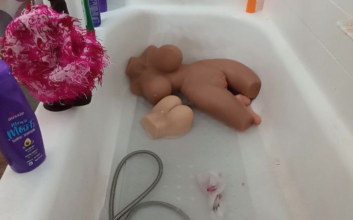 Lizzy Yum: Lizzy Yum Sd Květen 2025 Masturbace Dilatační koupání Edging (růžový klobouk)