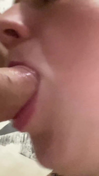 射在嘴里的
