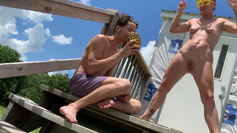 Farmers Wifey: 19yo Boy Tastes Her Pee From Pineapple