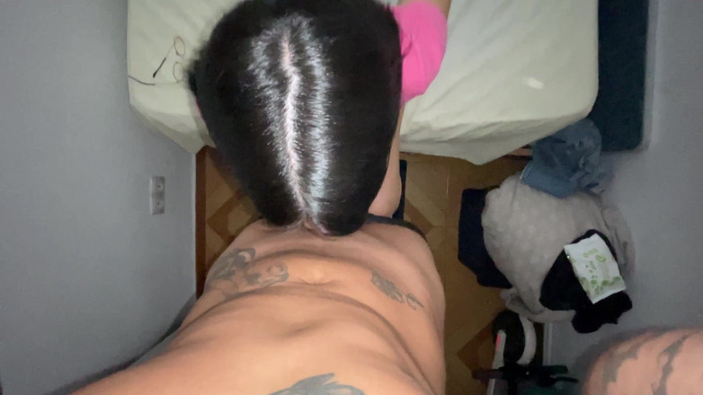 Palaciodelamor: 我朋友的女友来找我