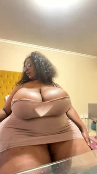 Grandota Gimiendo Fetiche & Tetas Chupando