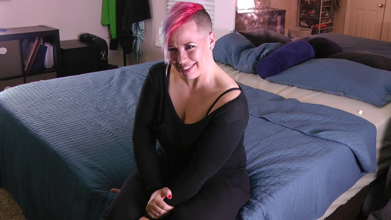 Suck Sluts and Blowjob Bitches: Prawdziwa para rucha się w domu